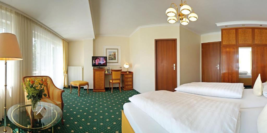 Hotel Sacher-Stoiber Bad Füssing Pokoj fotografie