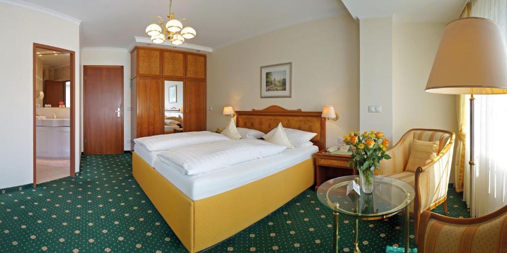 Hotel Sacher-Stoiber Bad Füssing Pokoj fotografie