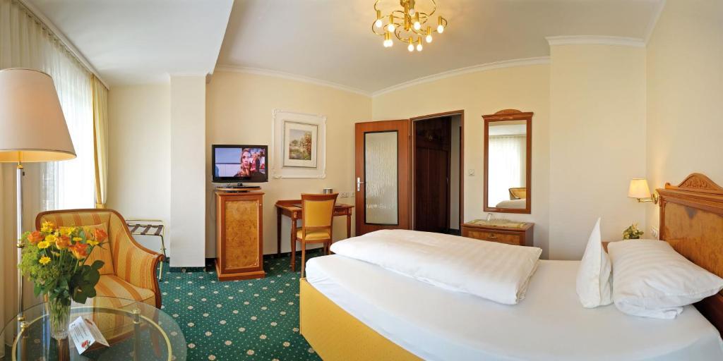 Hotel Sacher-Stoiber Bad Füssing Pokoj fotografie